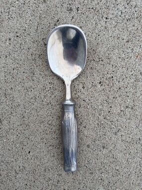 Vintage Cast Aluminum Ice Cream Scoop - Silver